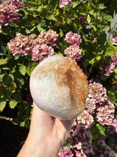 Load image into Gallery viewer, Pink Amethyst Cut Base