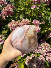 Load image into Gallery viewer, Pink Amethyst Cut Base