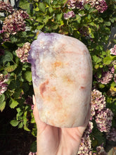 Load image into Gallery viewer, Pink Lavender Amethyst Cut Base
