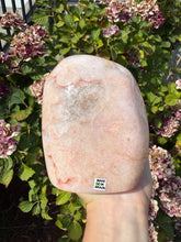 Load image into Gallery viewer, Pink Lavender Amethyst Cut Base
