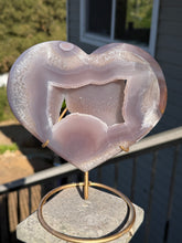 Load image into Gallery viewer, Agate Sugar Heart w stand