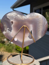 Load image into Gallery viewer, Agate Sugar Heart w stand