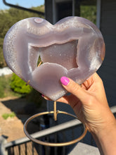Load image into Gallery viewer, Agate Sugar Heart w stand