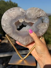 Load image into Gallery viewer, Agate Dendritic Heart w Custom Stand