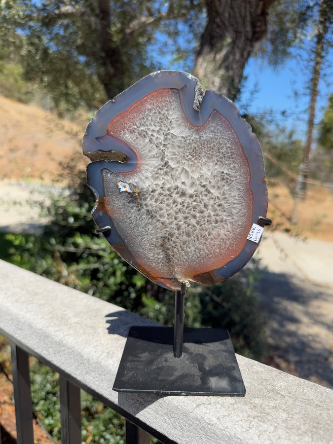 Agate Slab On Stand
