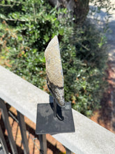 Load image into Gallery viewer, Agate Slab On Stand