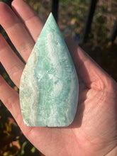 Load image into Gallery viewer, Hemimorphite Flame