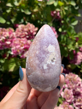 Load image into Gallery viewer, Pink Amethyst Egg