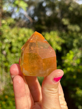 Load image into Gallery viewer, Citrine Tower MU