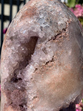 Load image into Gallery viewer, Lavender Pink Amethyst Cut Base