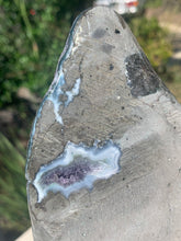 Load image into Gallery viewer, Druzy Amethyst Cut Base