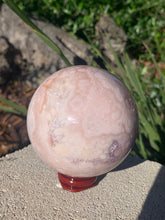 Load image into Gallery viewer, Pink Amethyst Sphere w Lavender Spot