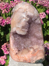 Load image into Gallery viewer, Lavender Pink Amethyst Cut Base
