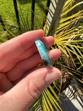 Load image into Gallery viewer, Larimar Cab