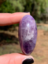 Load image into Gallery viewer, 1 Chevron Amethyst Heart